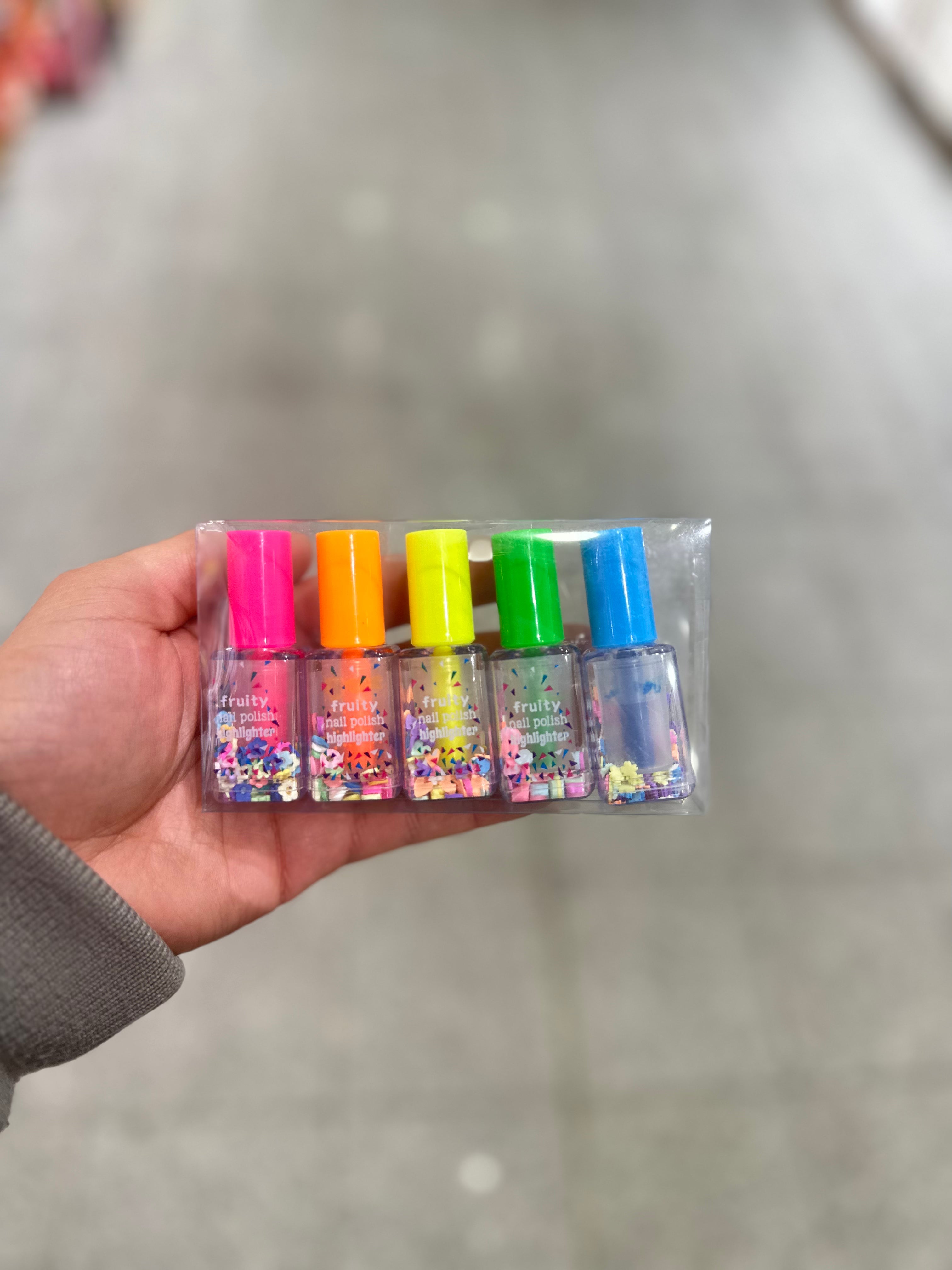 Pakirani set šarenih lakova za nokte NAIL COLOR MARKER