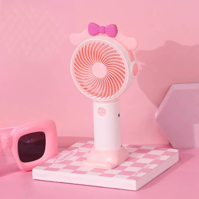 Ružičasti mačji ventilator Hello Kitty Kuromi s bijelim tijelom i ručkom