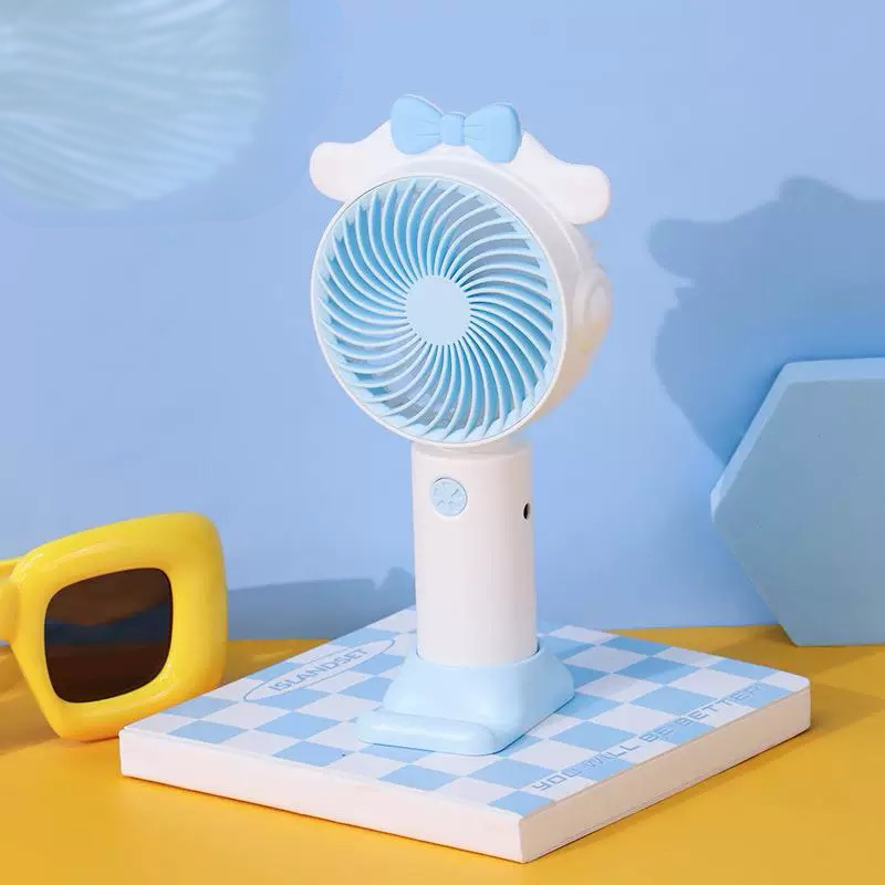 Plavi i bijeli Hello Kitty ručni ventilator s dizajnom mašne