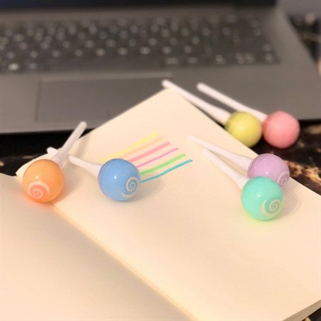 Šareni flomasteri u obliku lizalica pod nazivom LOLIPOP MARKER