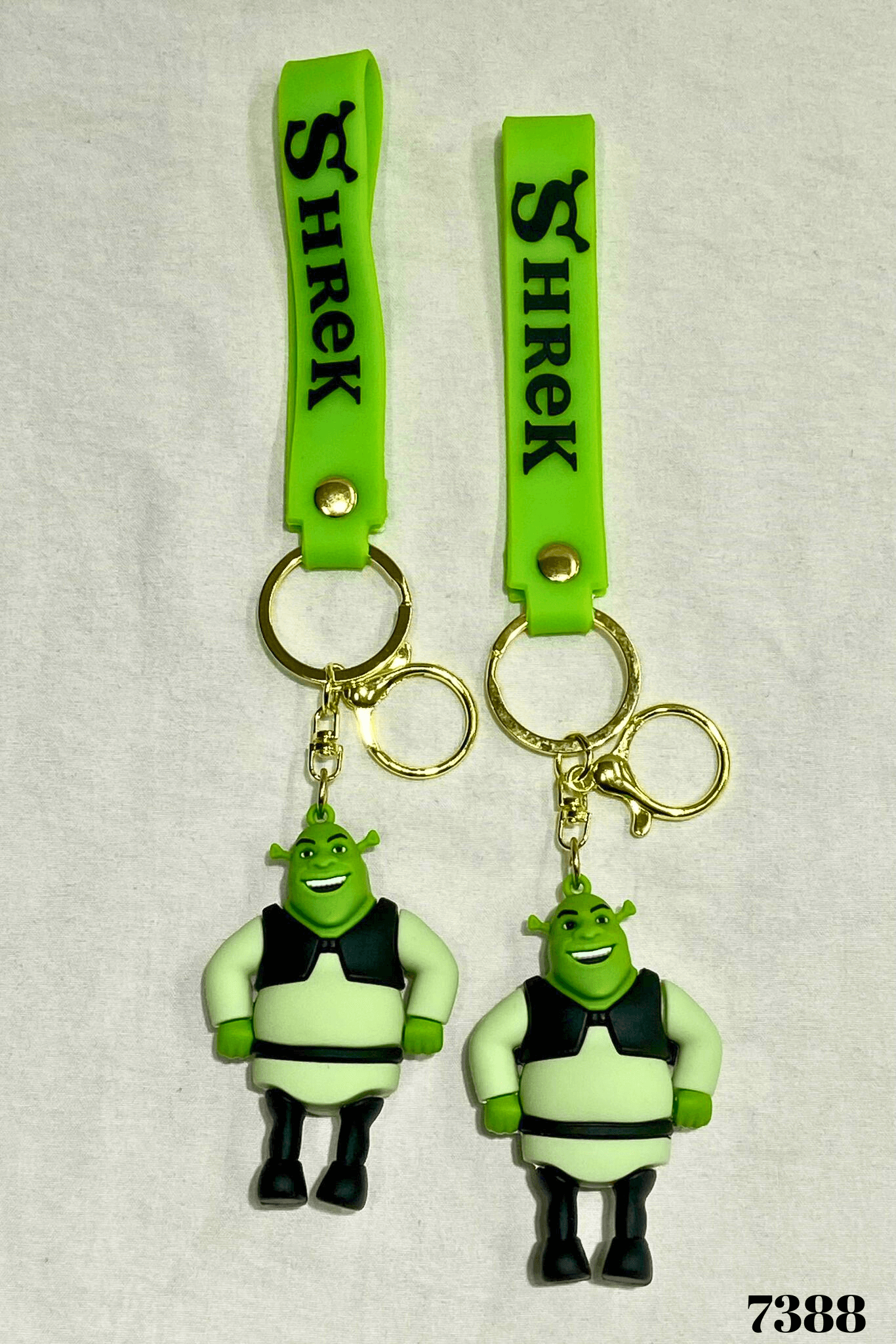 Dva Shrek privjeska u setu, idealna za ljubitelje Shreka