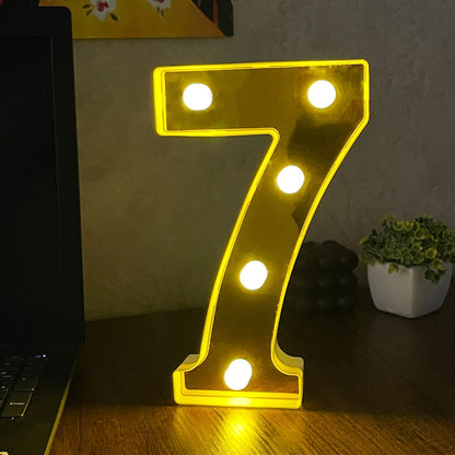 Osvijetljeni broj sedam na SEDAM 7 LAMPA produkta