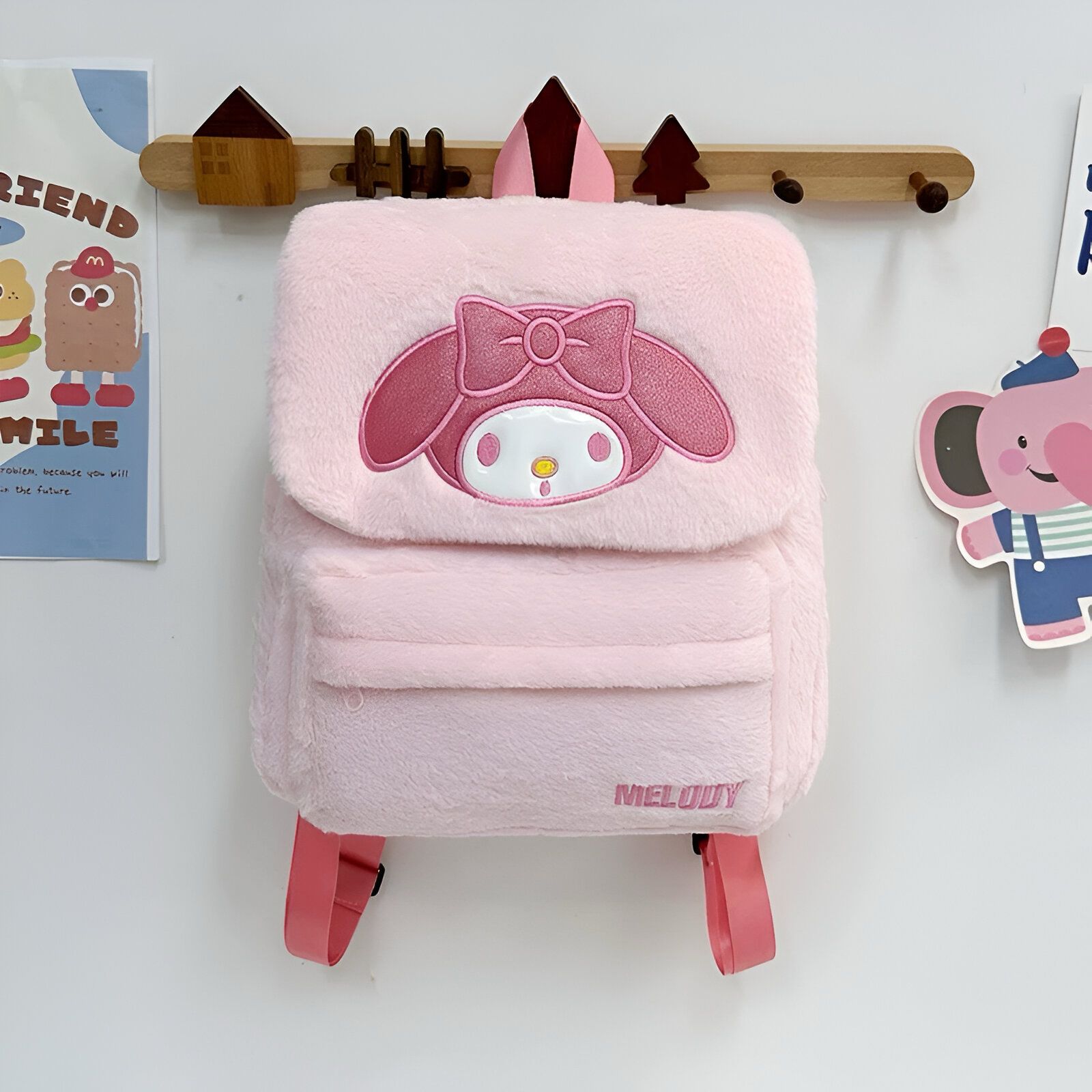 Ružičasti plišani ruksak My Melody s prepoznatljivim dizajnom