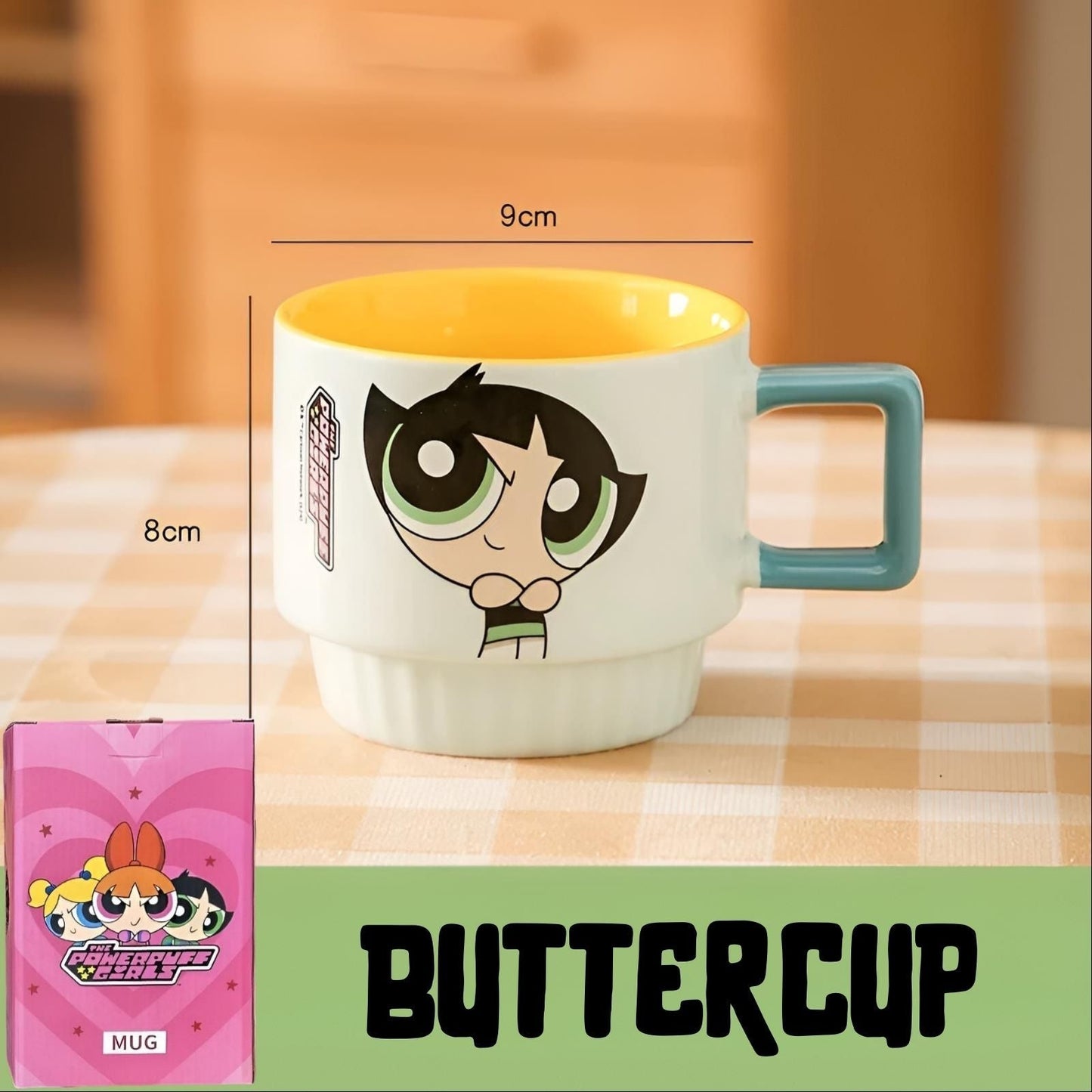 Bijela keramička powerpuff girls šolja s žutim unutrašnjim dijelom i ilustracijom blossom s plavom drškom