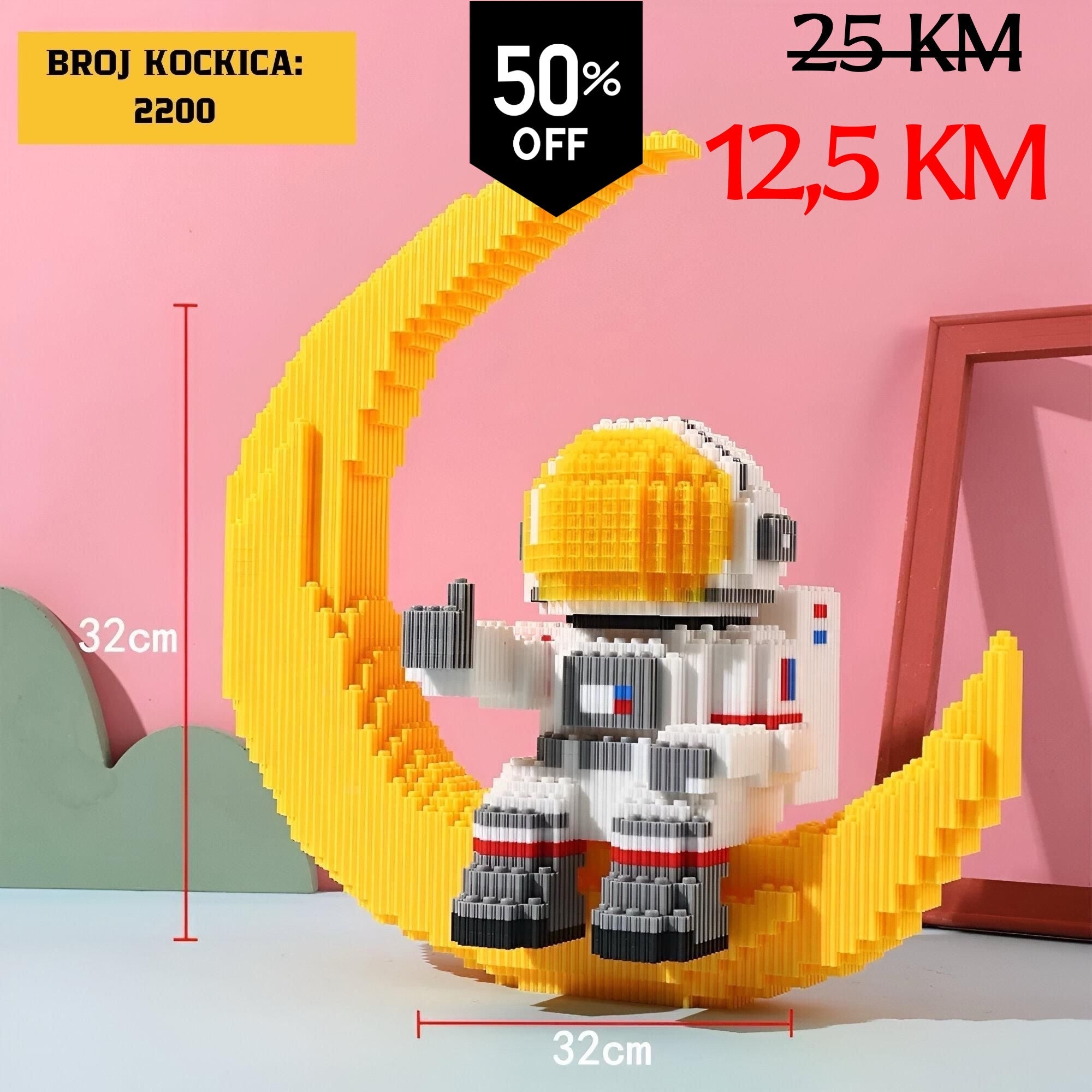 Bijeli i sivi LEGO astronaut s žutom kacigom na žutom polumjesecu, 2200 kockica