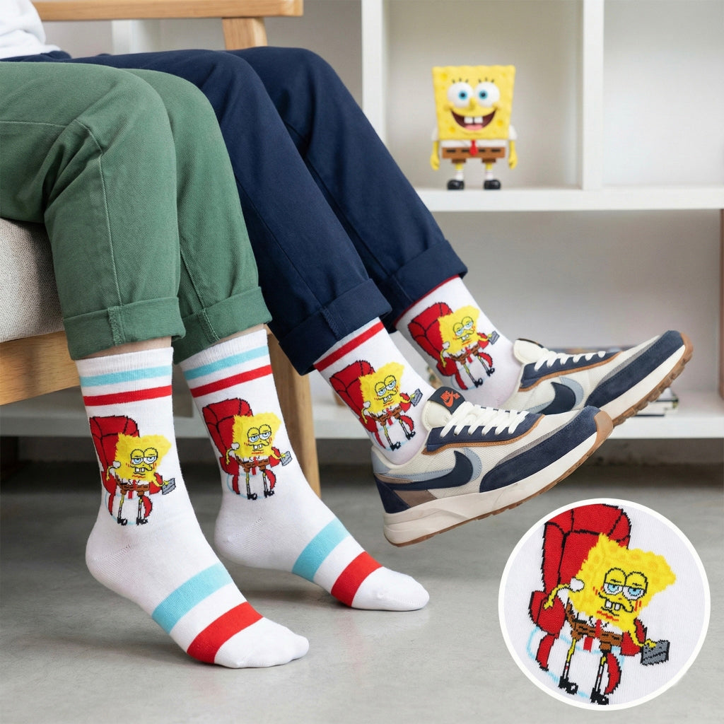 Spongebob čarape: bijele s čovjekom žute kože, crvenim jaknom i naočalama s koferom