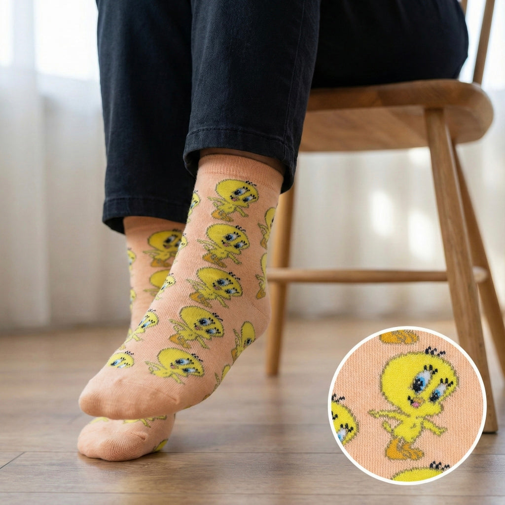 Roza Tweety čarape s ponavljajućim uzorkom žutih ptića