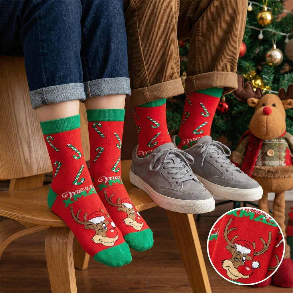 Crvene božićne čarape IRVAS s veselom sokom u kapi i bombonama, Merry Xmas