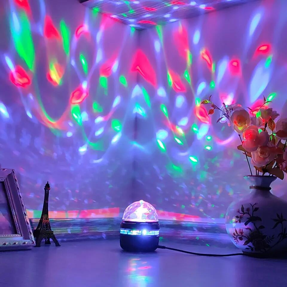 Rotirajuća disco svjetlost DISCO BALL RGB stvara živopisnu atmosferu