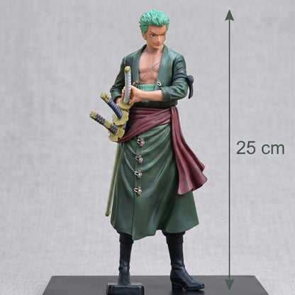 One piece zoro figure 25 cm sa zelenom šiljastom kosom i tamnozelenim kaputom preko bordo pojasa