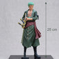One piece zoro figure 25 cm sa zelenom šiljastom kosom i tamnozelenim kaputom preko bordo pojasa
