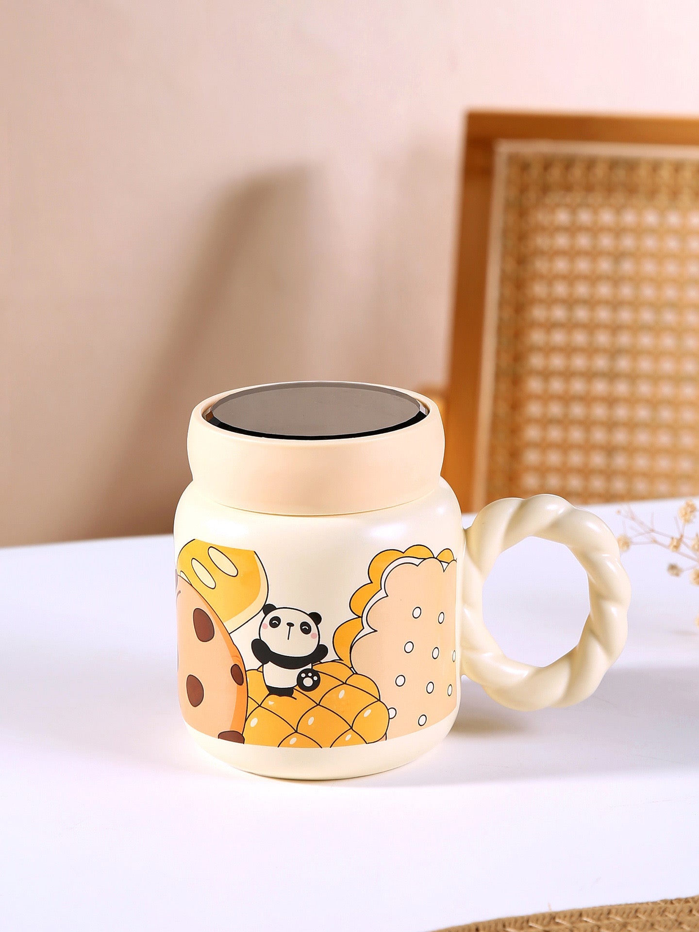 Keramička šolja set s ilustracijama panda i deserta, poklopac i posebna ručka