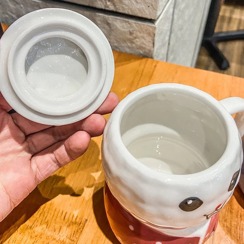 Keramička šolja s poklopcem Mačka, idealna za čaj i druge napitke