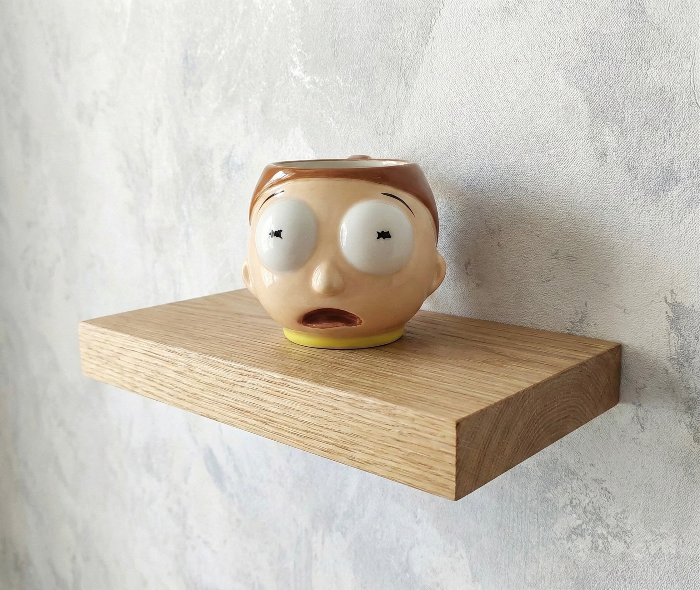 Iznenađena Rick and Morty keramička šolja s širokim očima