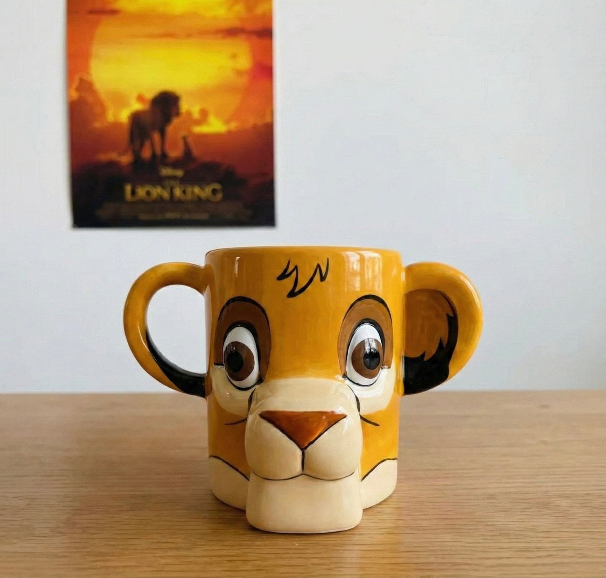 Simba Lion King keramička šolja s žutom i smeđom dlakom