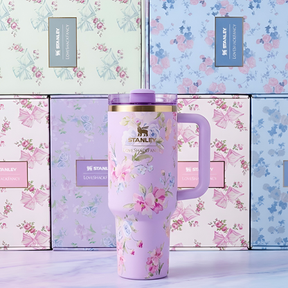 Lavender floral patterned stanley boca x loveshackfancy 40 oz 1200 ml tumbler s poklopcem i ručkom