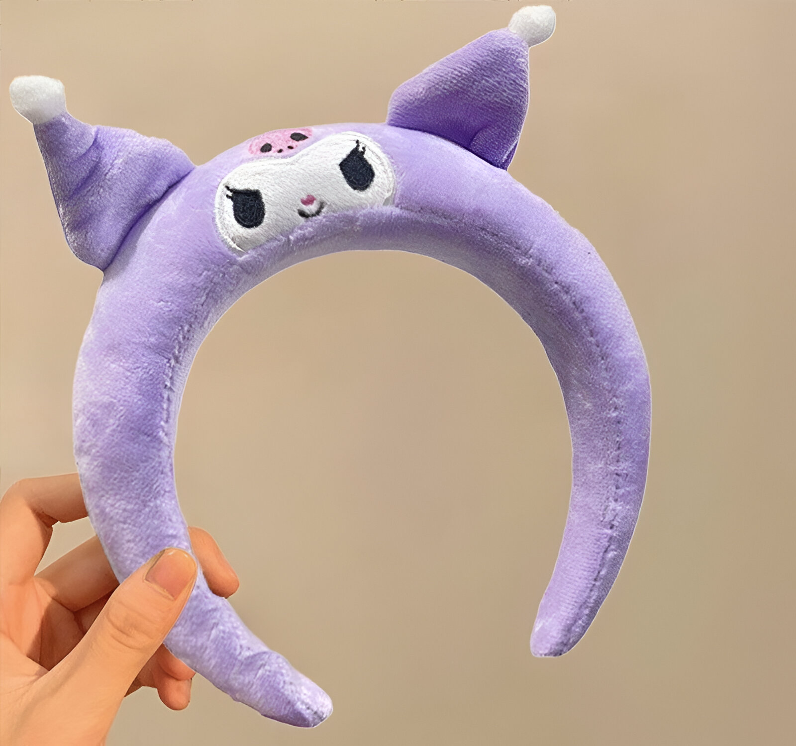 Purple plush Kuromi headband iz KUROMI RAJF ZA KOSU, savršen uz keramički set