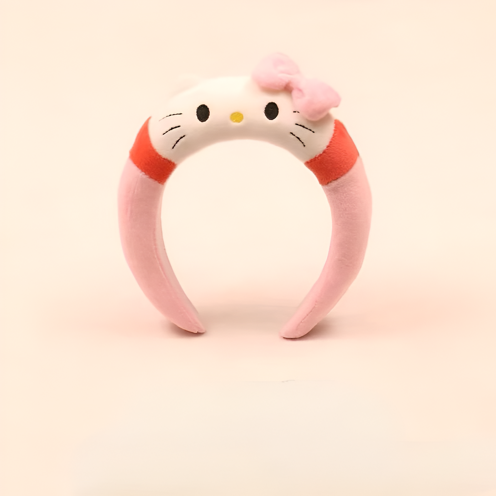 Hello Kitty rajf za kosu savršen dodatak za ljubitelje Kitty stilskih dodataka