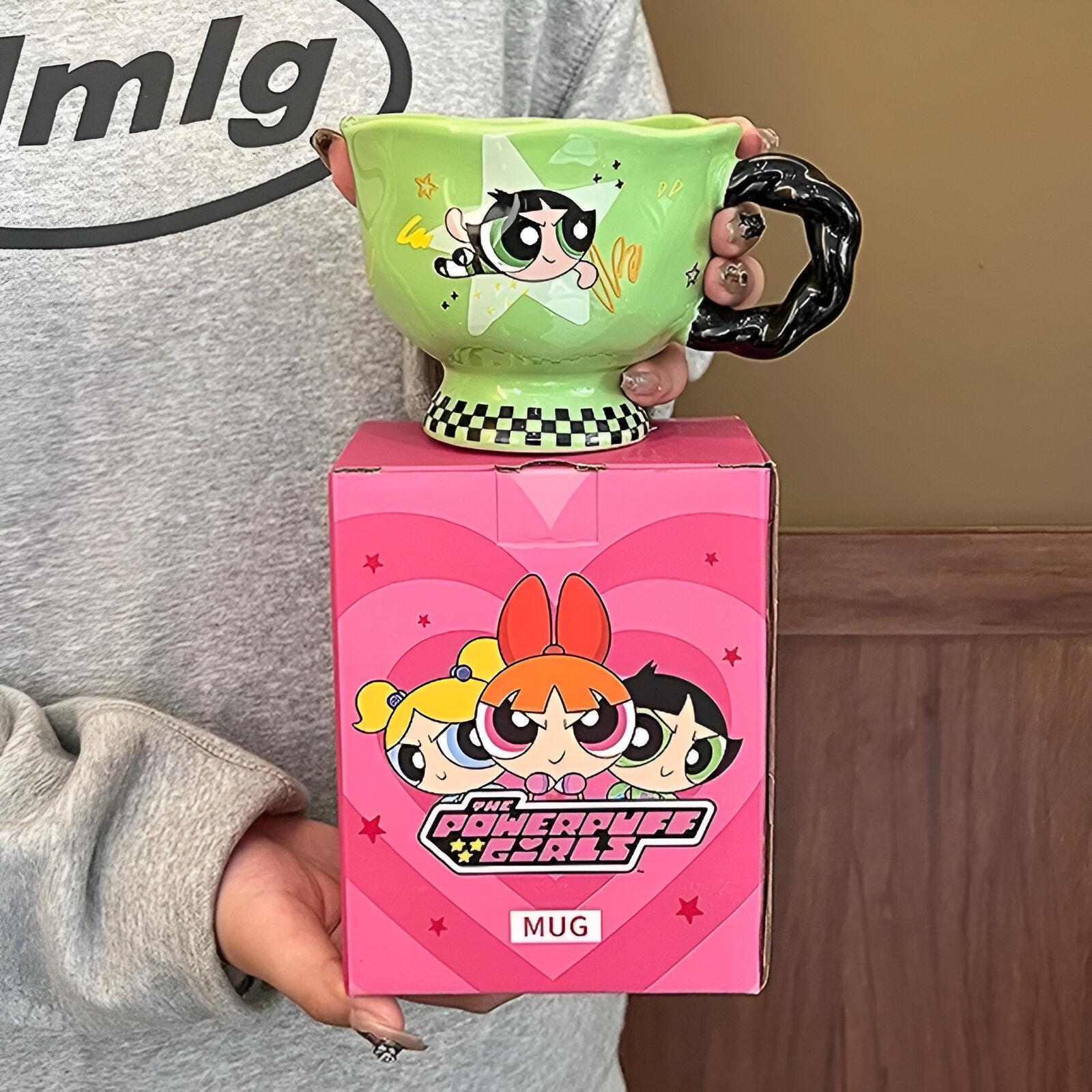 Powerpuff Girls šalica i kutija uz proizvod POWERPUFF GIRLS ŠOLJA / BUTTERCUP