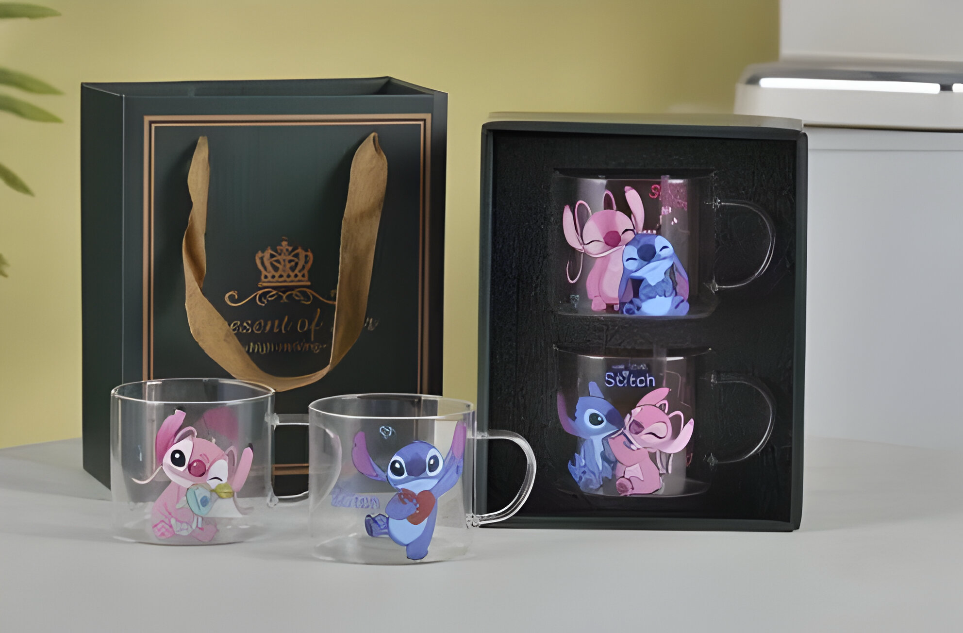 Set staklenih šalica s motivom Stitch u poklon pakiranju za Stitch Šolja set