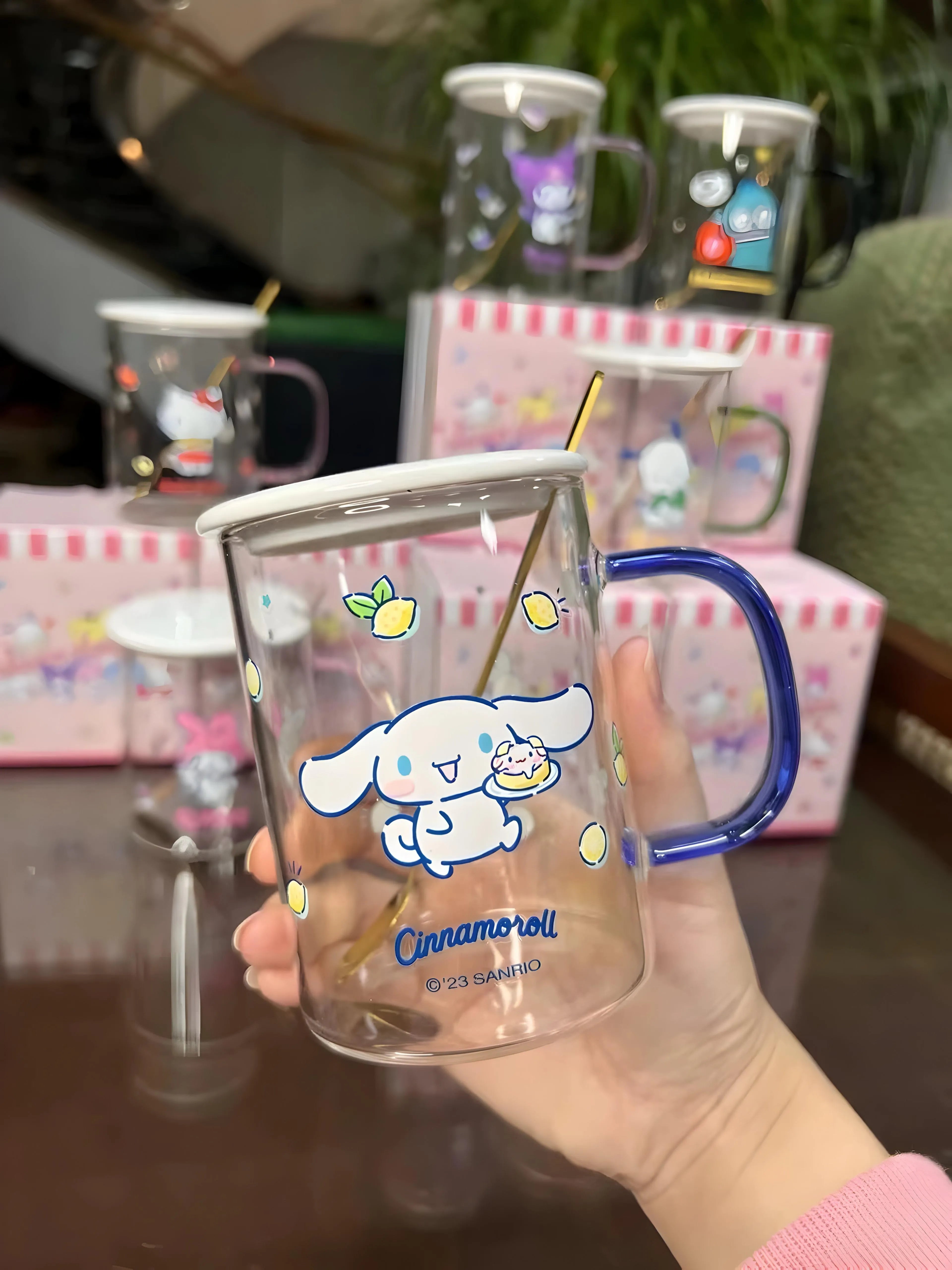 Cinnamoroll šolja s poklopcem i slamicom za ljubitelje Cinnamorolla