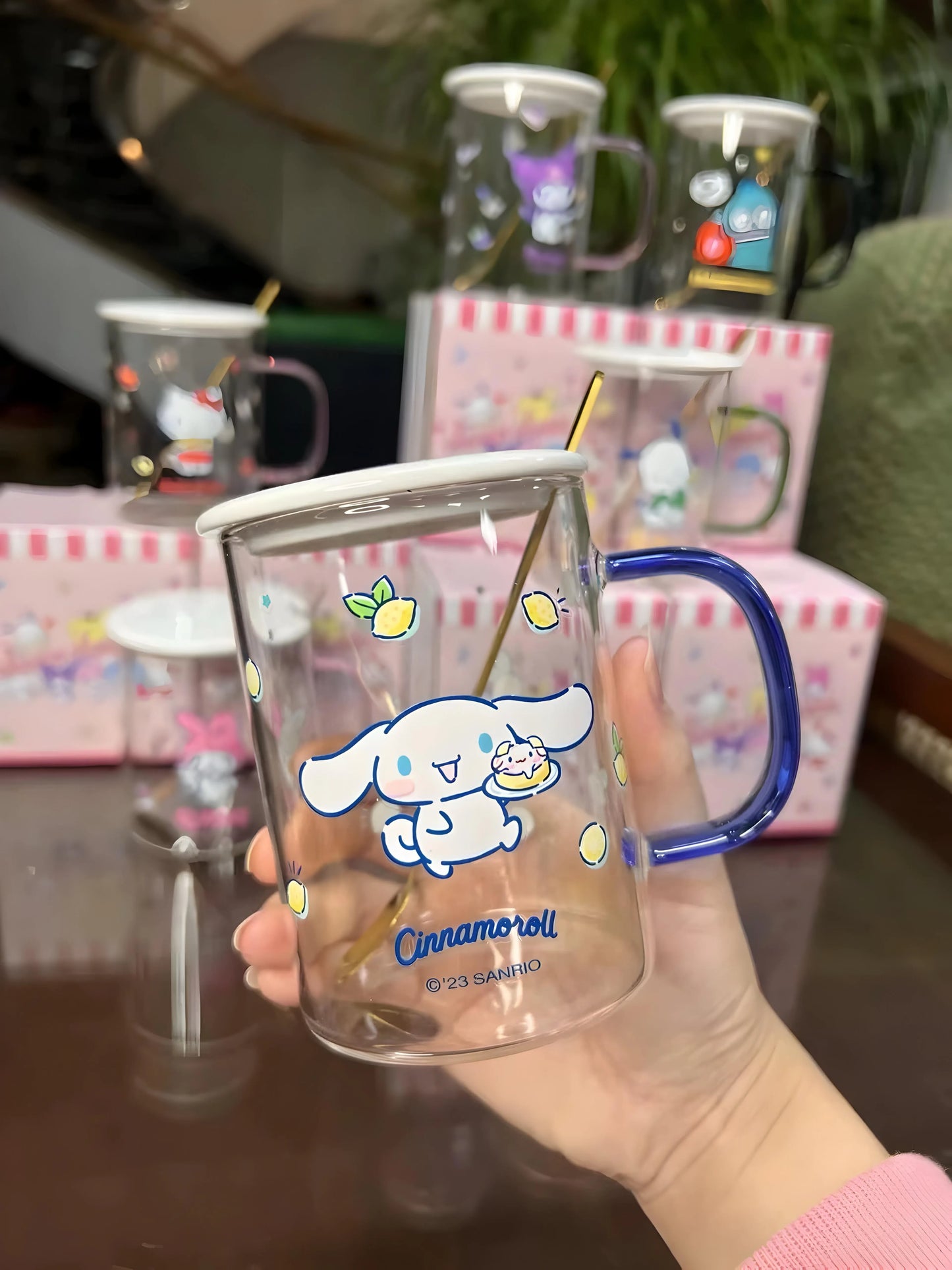Cinnamoroll šolja s poklopcem i slamicom za ljubitelje Cinnamorolla