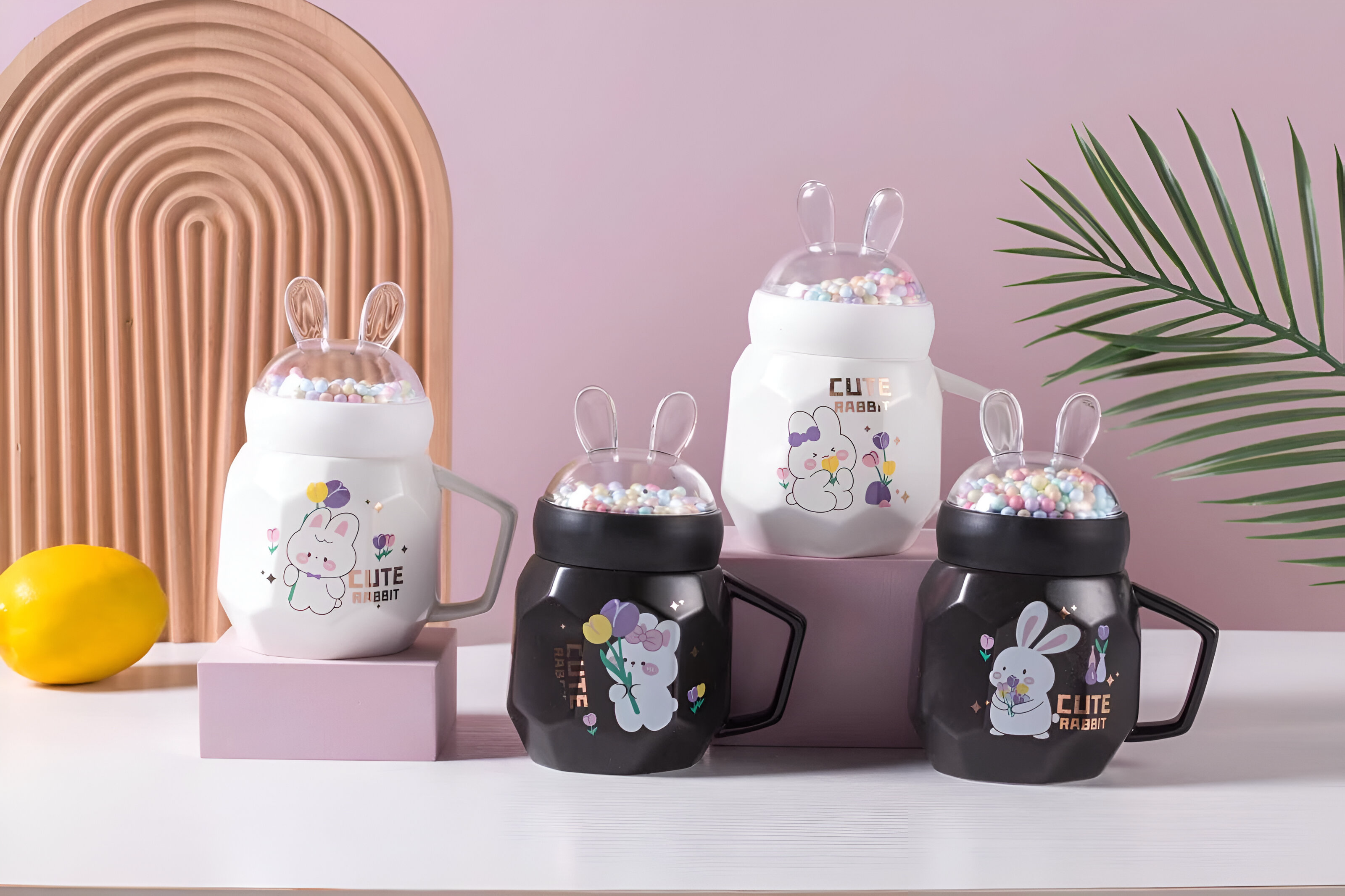 CUTE RABBIT KERAMIČKA ŠOLJA s poklopcem u obliku ušiju zeca za ljubitelje keramike