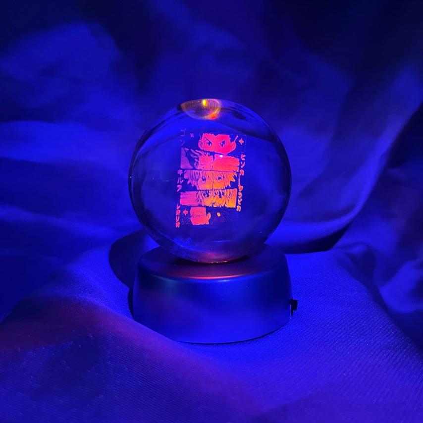 Illuminirana kristalna kugla na srebrnoj podlozi KUGLA HUNTER X HUNTER
