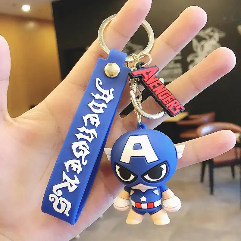 Privjesak sa Kapetanom Amerikom iz MARVEL AVENGERS CAPTAIN AMERICA PRV