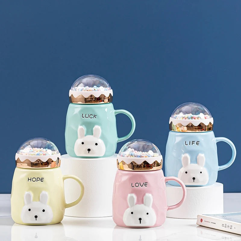 Pastelne šalice s poklopcem iz HOPE LUCK KERAMIČKA kolekcije za uživanje u čaju