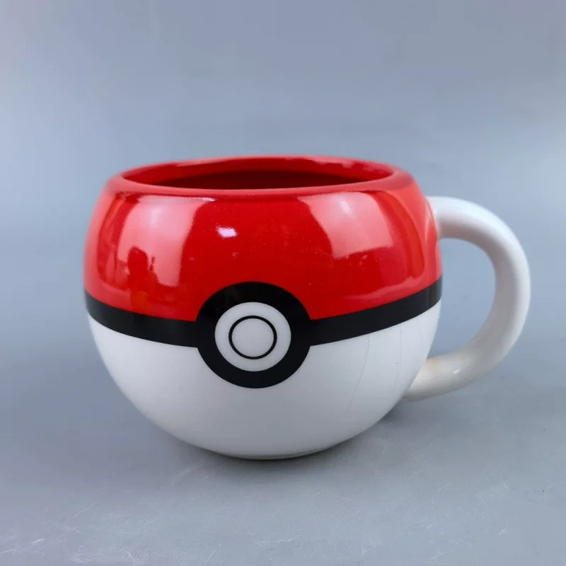 Pokémon keramička šolja u obliku Poké Balla idealna za keramički set čajnik