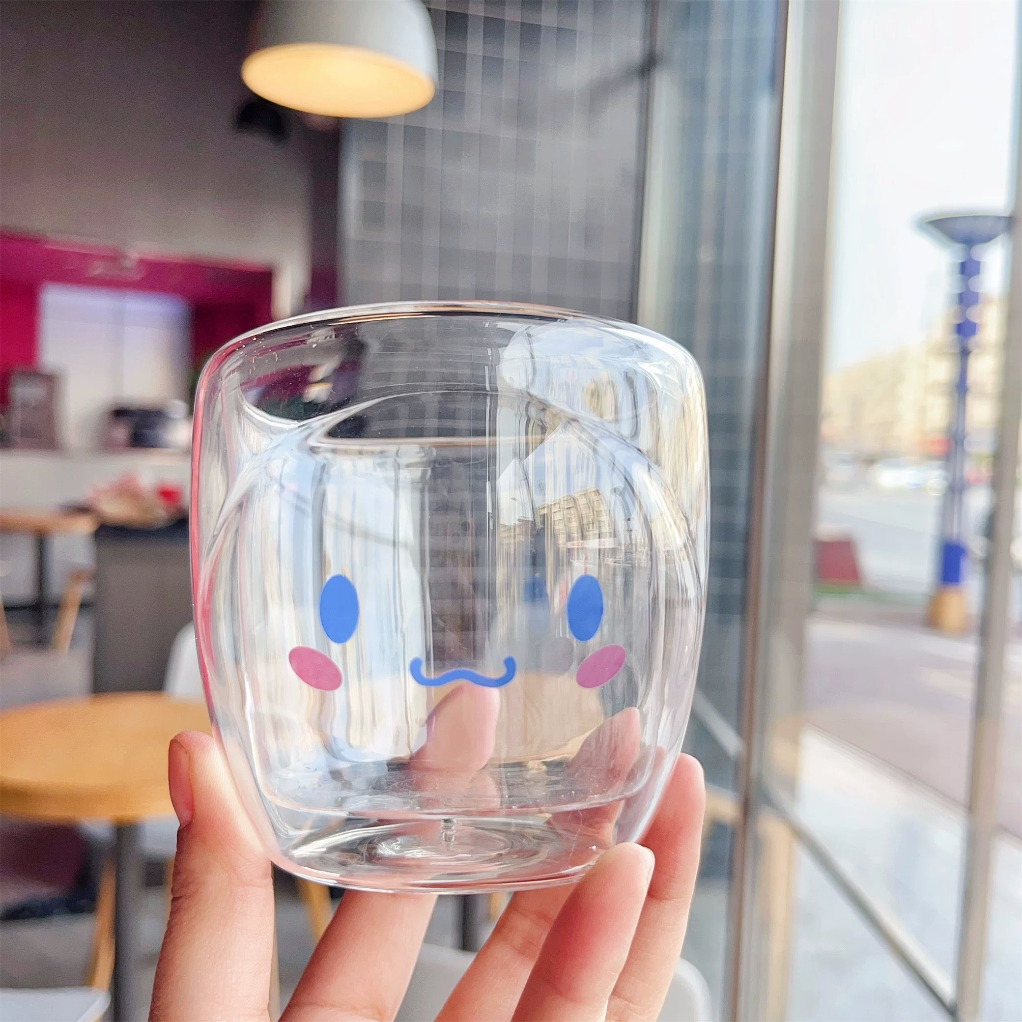 Cinnamoroll čaša duplo dno s crtičastim licem i plavo-roza akcentima