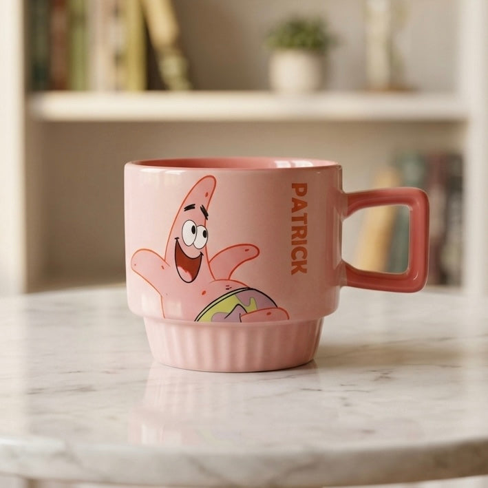 Pink keramička šolja patrick star iz spongebob squarepants s veselom slikom i narančastim natpisom imena