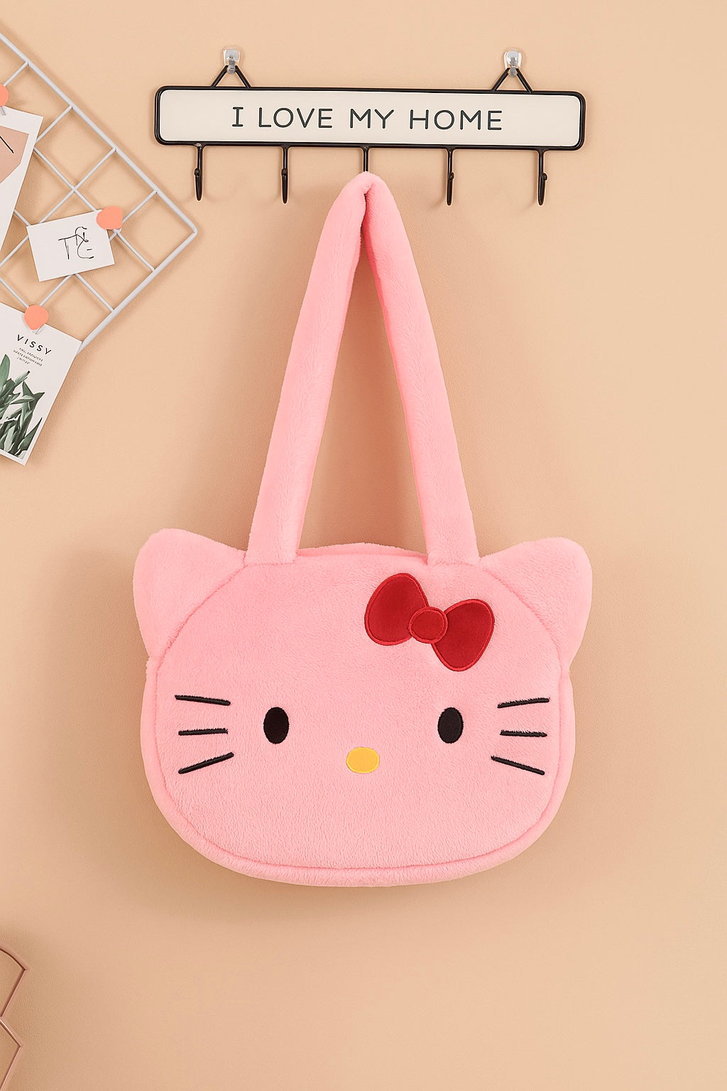 Pink Hello Kitty plišana torbica idealna za ljubitelje Hello Kitty plišana