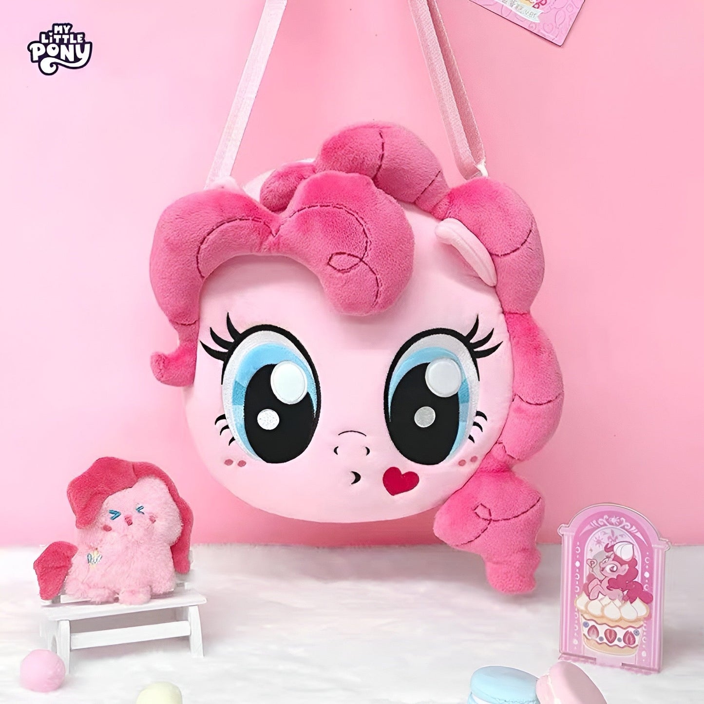 Pink meka torbica u obliku crtane ponija s velikim plavim očima i kovrčavom ružičastom kosom My Little Pony