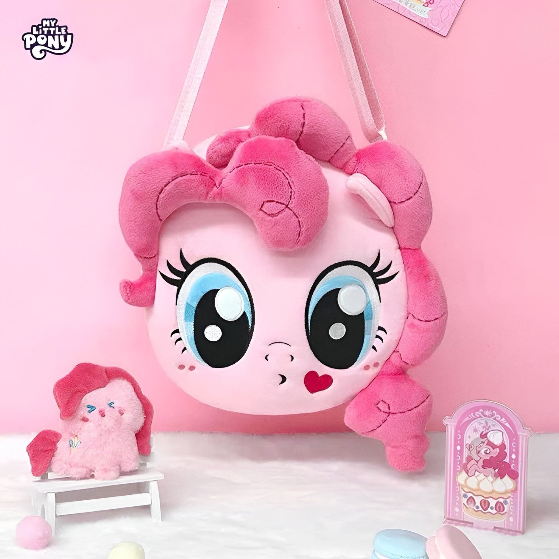 Pink meka torbica u obliku crtane ponija s velikim plavim očima i kovrčavom ružičastom kosom My Little Pony