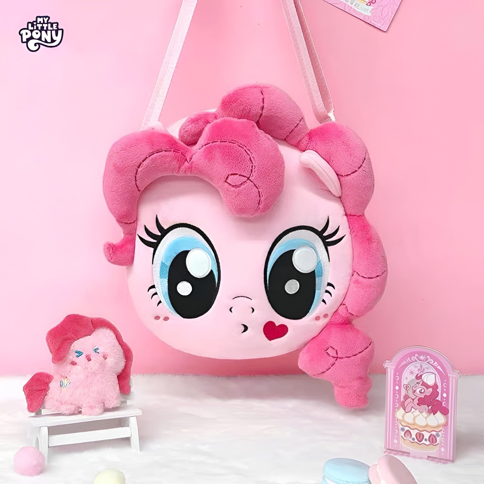 Pink meka torbica u obliku crtane ponija s velikim plavim očima i kovrčavom ružičastom kosom My Little Pony