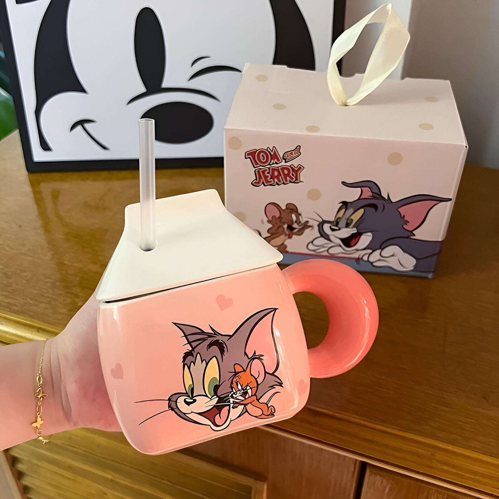 Roze Tom and Jerry šolja s slamkom iz seta Keramička Šolja Set