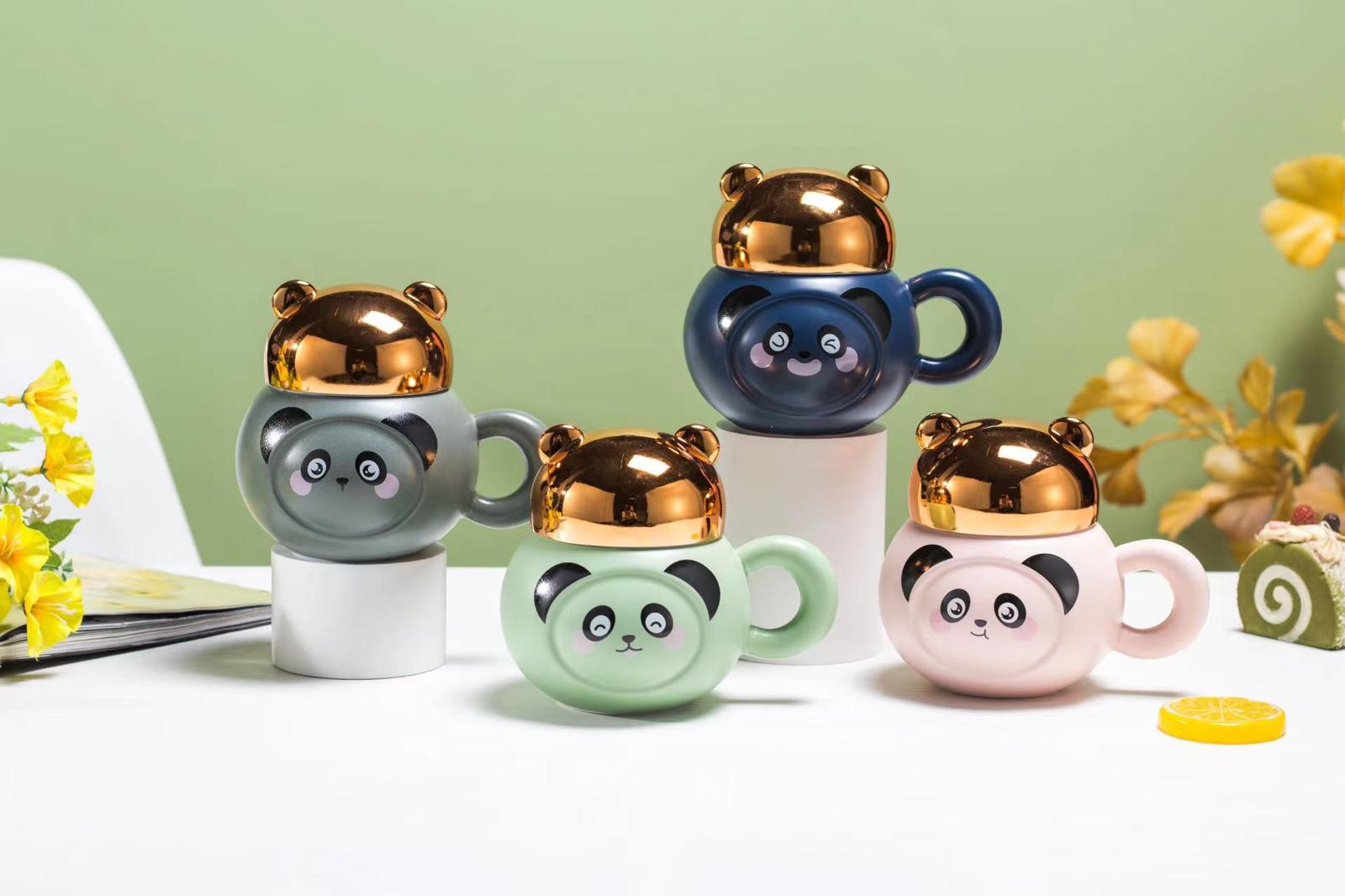Colorful panda keramička šolja s zlatnim poklopcem u keramičkom setu