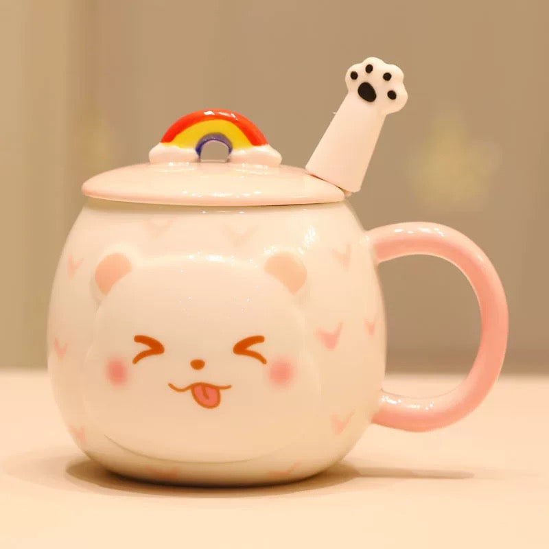 Slatka bijela šolja s dušom u obliku šapice i poklopcem duge