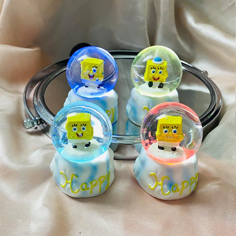 SpongeBob snow globes with colorful lights in SPONGEBOB KUGLA za ljubitelje spuŽva bob