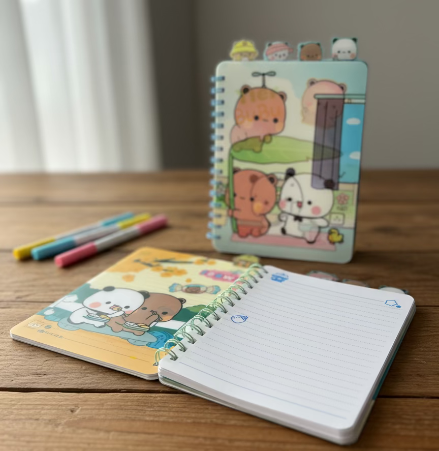 Pastelno obojani spiralni rokovnik Bubu Dudu Hologram A5 s rožicama i naljepnicama