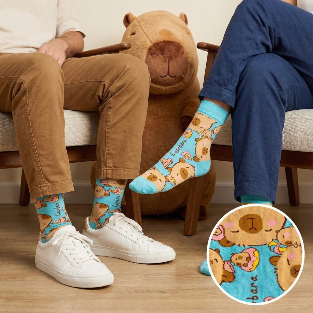 Svijetlo plave čarape CAPYBARA ČARAPE s motivom kapibara i krafni