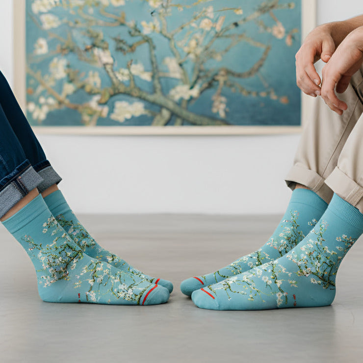 Svijetle plave čarape s dizajnom cvijeta badema Van Gogha, cvijeta badema