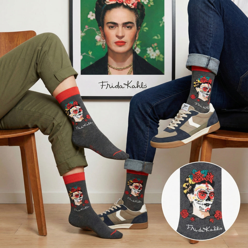 Tamne sive posljednje čarape s motivom Fride Kahlo lubanje i crvenim ružama