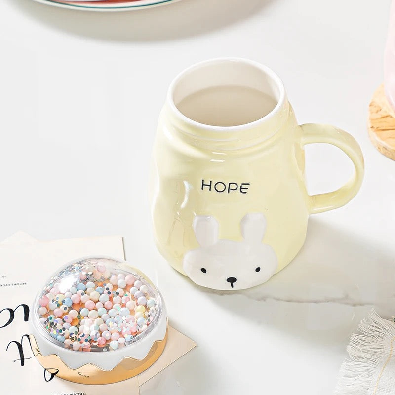 Žuta keramička šolja s dizajnom zeca iz Hope Luck keramičkog seta